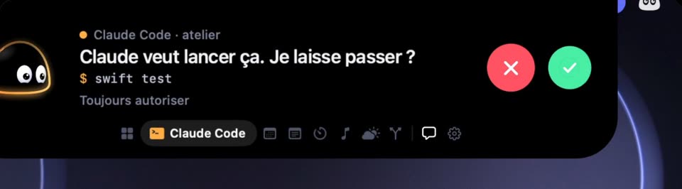 L'île de la notch ouverte : Claude Code demande à lancer swift test, avec un bouton rouge pour refuser et un vert pour accepter.